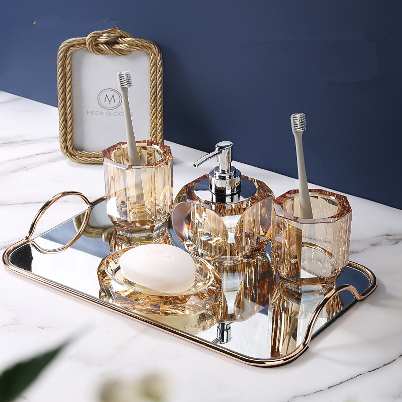 Glass Soap Dish - ชุดห้องน้ําแก้วคริสตัลเครื่องจ่ายสบู่เหลวและจานผู้ถือแปรงสีฟันถ้วยน้ํายาบ้วนปากหรูหราของขวัญวันเกิดโต๊ะเครื่องประดับ